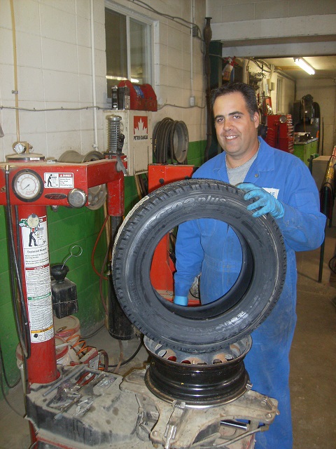 kelvins car care staff
